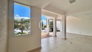 Casa para Aluguel com Piscina, 3 Suítes, Área Gourmet  no Condomínio Reserva Parque do Varvito