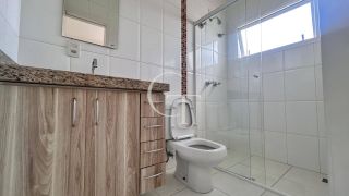 Casa para Aluguel com Piscina, 3 Suítes, Área Gourmet  no Condomínio Reserva Parque do Varvito