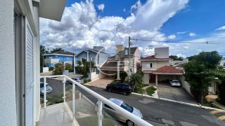 Casa para Aluguel com Piscina, 3 Suítes, Área Gourmet  no Condomínio Reserva Parque do Varvito