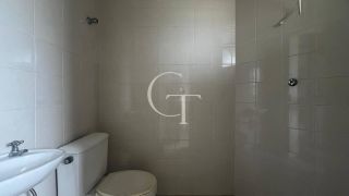 Apartamento à Venda com 3 Dormitórios com Suíte e Varanda no Edifício Villa Di Ravena