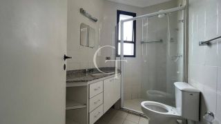 Apartamento à Venda com 3 Dormitórios com Suíte e Varanda no Edifício Villa Di Ravena