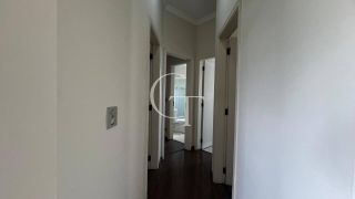 Apartamento à Venda com 3 Dormitórios com Suíte e Varanda no Edifício Villa Di Ravena