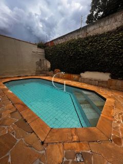 Casa para Locação com 4 Suítes no Condomínio Portella