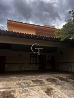 Casa para Locação com 4 Suítes no Condomínio Portella