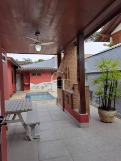 Casa à Venda no Condomínio Pedra Verde em Ubatuba