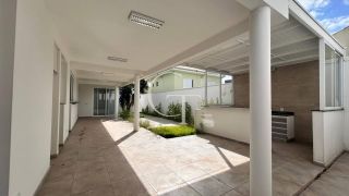 Casa à Venda com 3 Suítes no Condomínio Residencial Vila das Hortênsias