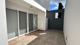 Casa à Venda com 3 Suítes no Condomínio Residencial Vila das Hortênsias