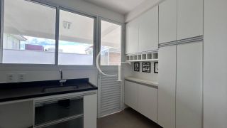 Casa à Venda com 3 Suítes no Condomínio Residencial Vila das Hortênsias