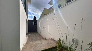 Casa à Venda com 3 Suítes no Condomínio Residencial Vila das Hortênsias