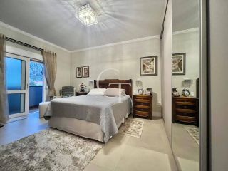 Casa de Alto Padrão à Venda no Haras Paineiras com 4 Suítes, Condomínio de Luxo em Salto SP