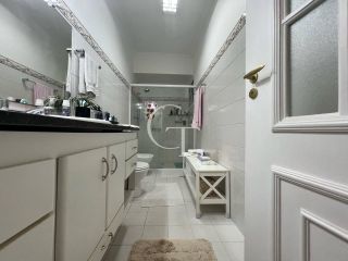 Casa de Alto Padrão à Venda no Haras Paineiras com 4 Suítes, Condomínio de Luxo em Salto SP