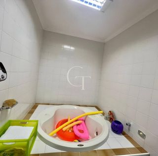 Casa de Alto Padrão à Venda no Haras Paineiras com 4 Suítes, Condomínio de Luxo em Salto SP