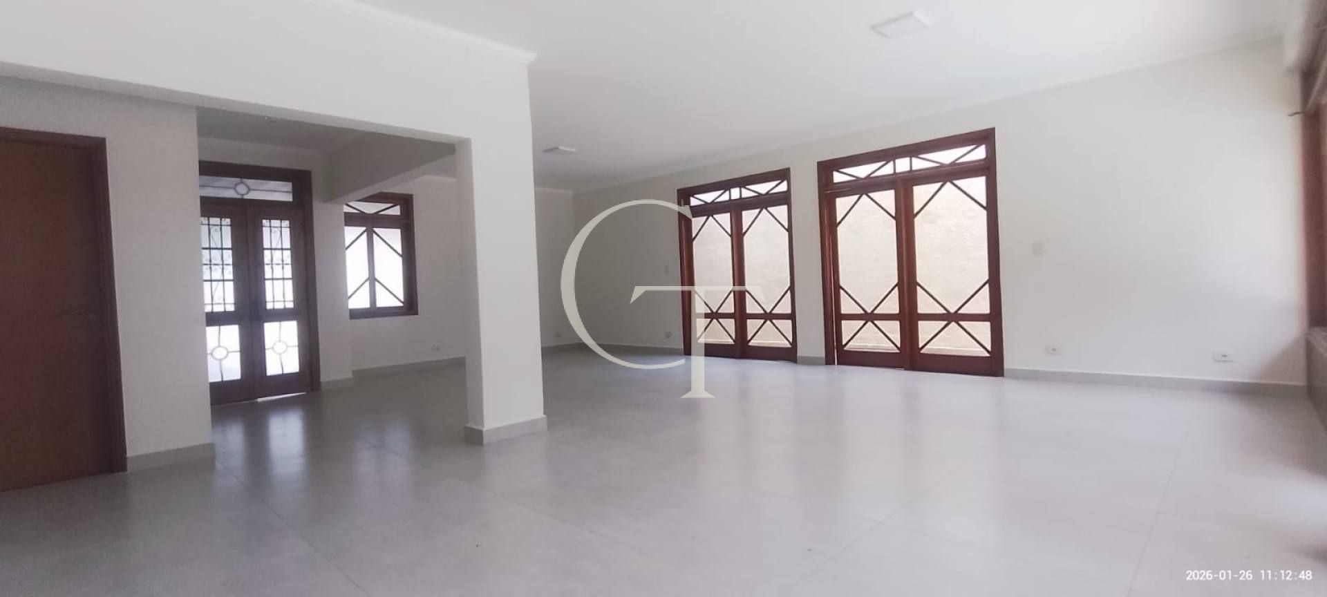 Excelente casa no Condomínio Portella  4 suítes e piscina