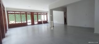 Excelente casa no Condomínio Portella  4 suítes e piscina