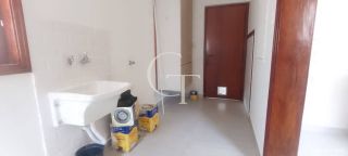 Excelente casa no Condomínio Portella  4 suítes e piscina