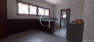 Excelente casa no Condomínio Portella  4 suítes e piscina