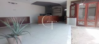 Excelente casa no Condomínio Portella  4 suítes e piscina