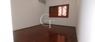 Excelente casa no Condomínio Portella  4 suítes e piscina