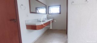 Excelente casa no Condomínio Portella  4 suítes e piscina