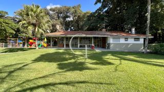 Excelente casa no Condomínio Portella  4 suítes e piscina