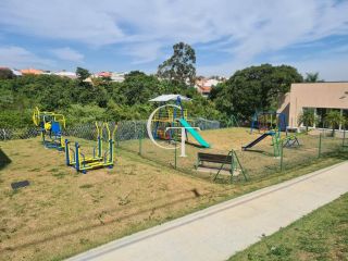 Casa Térrea com Piscina à Venda no Condomínio Gardenville - Itu SP