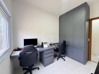 Casa Térrea com Piscina à Venda no Condomínio Gardenville - Itu SP