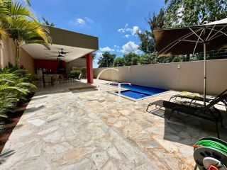 Casa com 3 Dormitórios à Venda no Condomínio Reserva dos Pinheiros