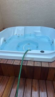 Casa com Jacuzzi à Venda no Condomínio Reserva dos Pinheiros