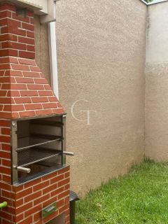 Casa com Jacuzzi à Venda no Condomínio Reserva dos Pinheiros