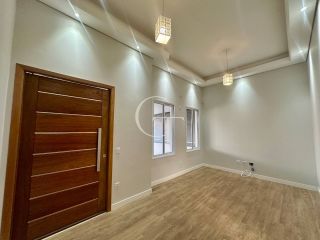 Casa à Venda no Condomínio Portal dos Sabiás