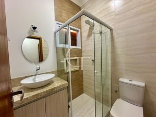 Casa à Venda no Condomínio Portal dos Sabiás