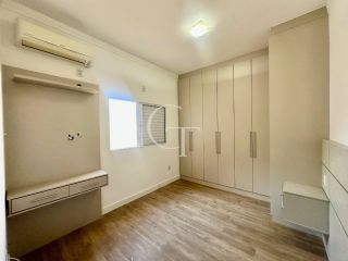 Casa à Venda no Condomínio Portal dos Sabiás