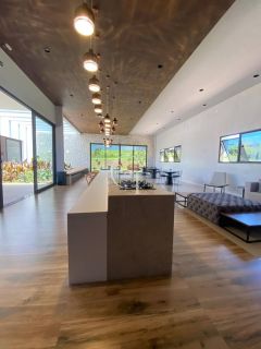 Terreno à Venda de 368,27m² no Condomínio Una