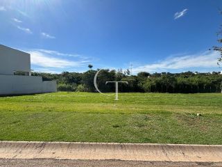 Terreno à Venda de 368,27m² no Condomínio Una