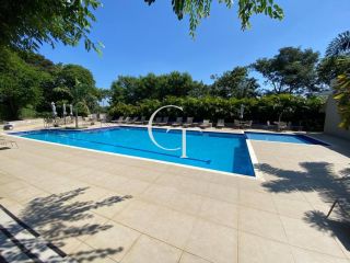 Casa à Venda com 3 Suítes no Condomínio Aldea De Espanha