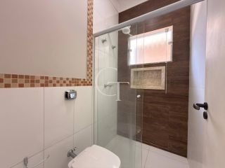 Casa à Venda com 3 Suítes no Condomínio Aldea De Espanha