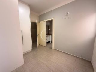 Casa à Venda com 3 Suítes no Condomínio Aldea De Espanha