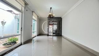 CASA COMERCIAL AMPLA no CENTRO DE ITU PARA  ALUGAR  ÁREA EXTERNA,CLÍNICA,CONSULTÓRIO OU EMPRESA