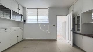 CASA COMERCIAL AMPLA no CENTRO DE ITU PARA  ALUGAR  ÁREA EXTERNA,CLÍNICA,CONSULTÓRIO OU EMPRESA