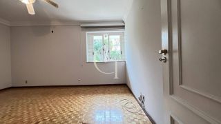 CASA COMERCIAL AMPLA no CENTRO DE ITU PARA  ALUGAR  ÁREA EXTERNA,CLÍNICA,CONSULTÓRIO OU EMPRESA