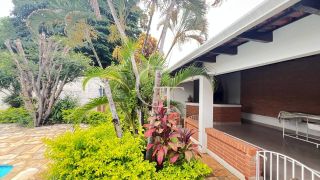 CASA COMERCIAL AMPLA no CENTRO DE ITU PARA  ALUGAR  ÁREA EXTERNA,CLÍNICA,CONSULTÓRIO OU EMPRESA