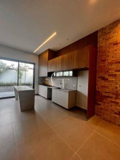 Casa com 3 Suítes à Venda no Condomínio Gardenville - Itu SP