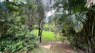 Casa para Alugar com Piscina no Condomínio Chácaras Flora