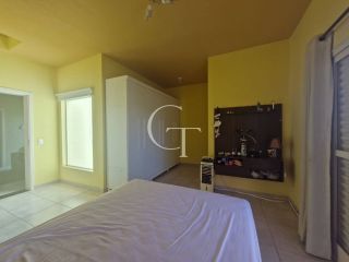 Casa à Venda em Itu | Sobrado 3 Dormitórios com Suíte e Quintal | Próximo ao Tenda | Aceita Permuta Maxim ou Recanto dos Pássaros