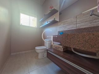 Casa à Venda em Itu | Sobrado 3 Dormitórios com Suíte e Quintal | Próximo ao Tenda | Aceita Permuta Maxim ou Recanto dos Pássaros