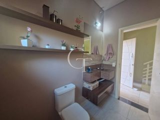 Casa à Venda em Itu | Sobrado 3 Dormitórios com Suíte e Quintal | Próximo ao Tenda | Aceita Permuta Maxim ou Recanto dos Pássaros