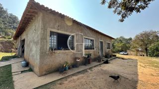 Sítio Para Vender com 04 quartos 01 suítes, com linda capela em Itu