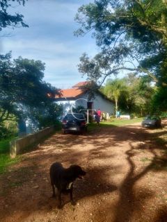 Sítio Para Vender com 04 quartos 01 suítes, com linda capela em Itu