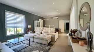 Casa térrea de esquina com piscina no Condomínio Fazenda Palmeiras Imperiais em Salto | 3 suítes | ao lado da área verde | aceita permuta