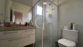 Casa térrea de esquina com piscina no Condomínio Fazenda Palmeiras Imperiais em Salto | 3 suítes | ao lado da área verde | aceita permuta